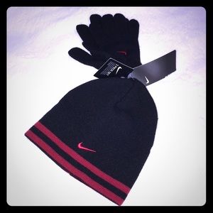 🚨🔥Nike Hat & Gloves 2pc Set.🔥🚨
